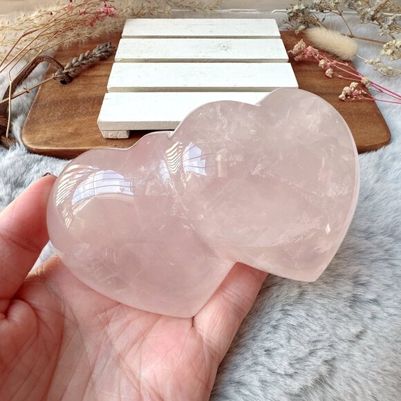 Gorgeous Rose Quartz Double Heart Carving - Picture 3 of 8